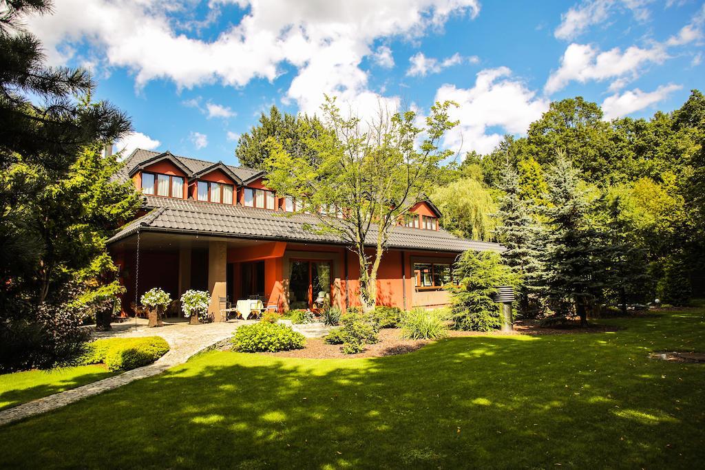 Agat Hotel Лодзь Экстерьер фото
